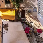 Polixenis House